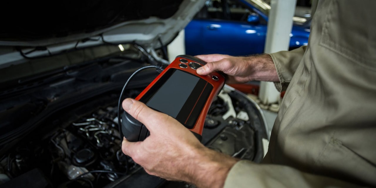 Guide Hybrid Car Maintenance for 2025