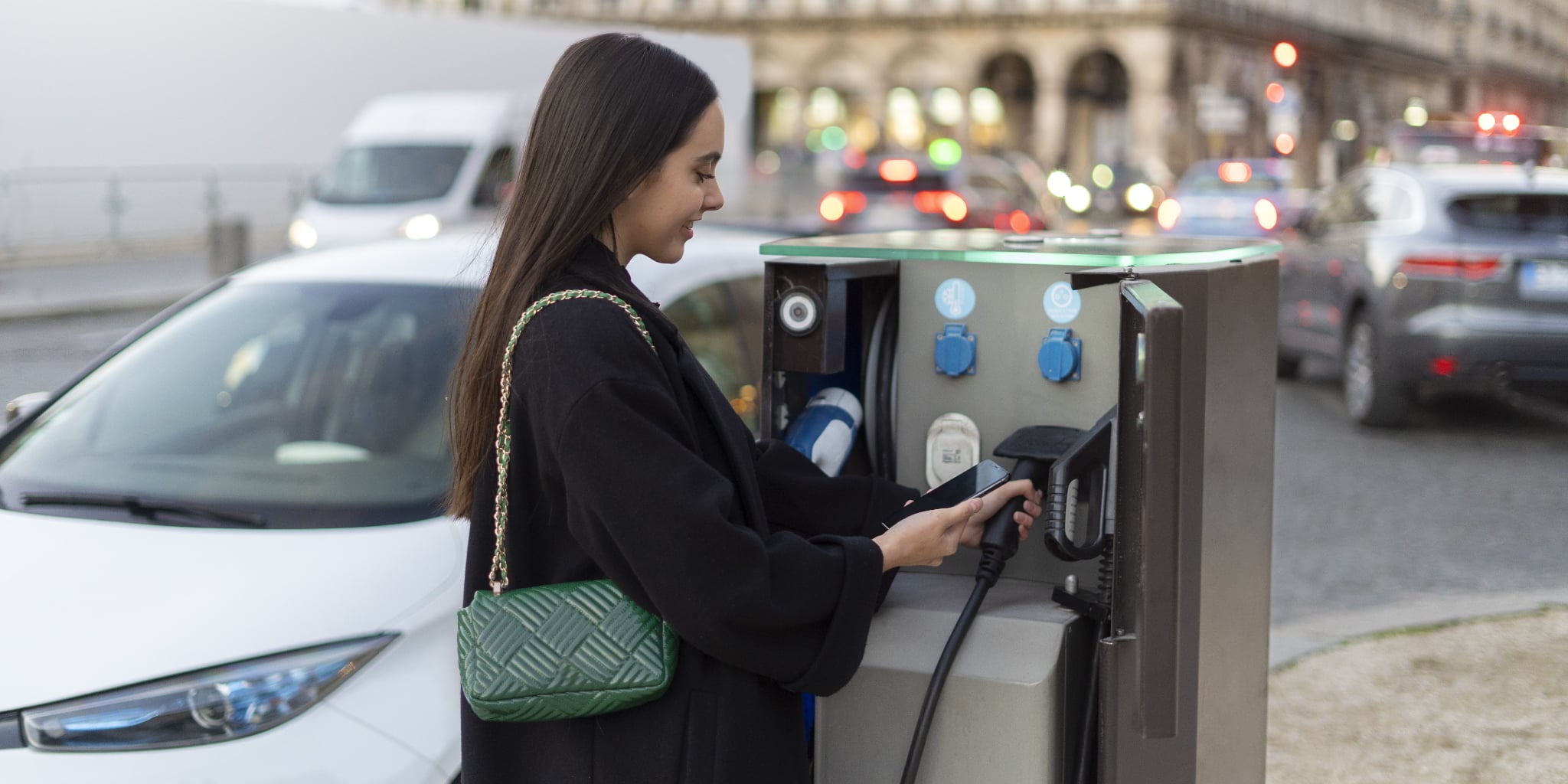 Electric Vehicles Changing Manchester Roads